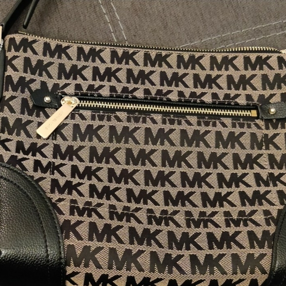 Michael Kors Bags Fallon Medium Logo Jacquard Messenger Bag Poshmark